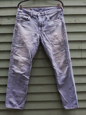 Levi's 502 Jeans
